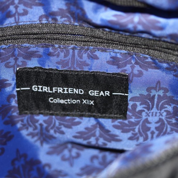 Puffy Nylon Purse - Picture 2 of 3